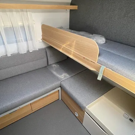 Przyczepa Coco Camp Z Klimatyzacja W Molo Surf Кемпинг Ястарня